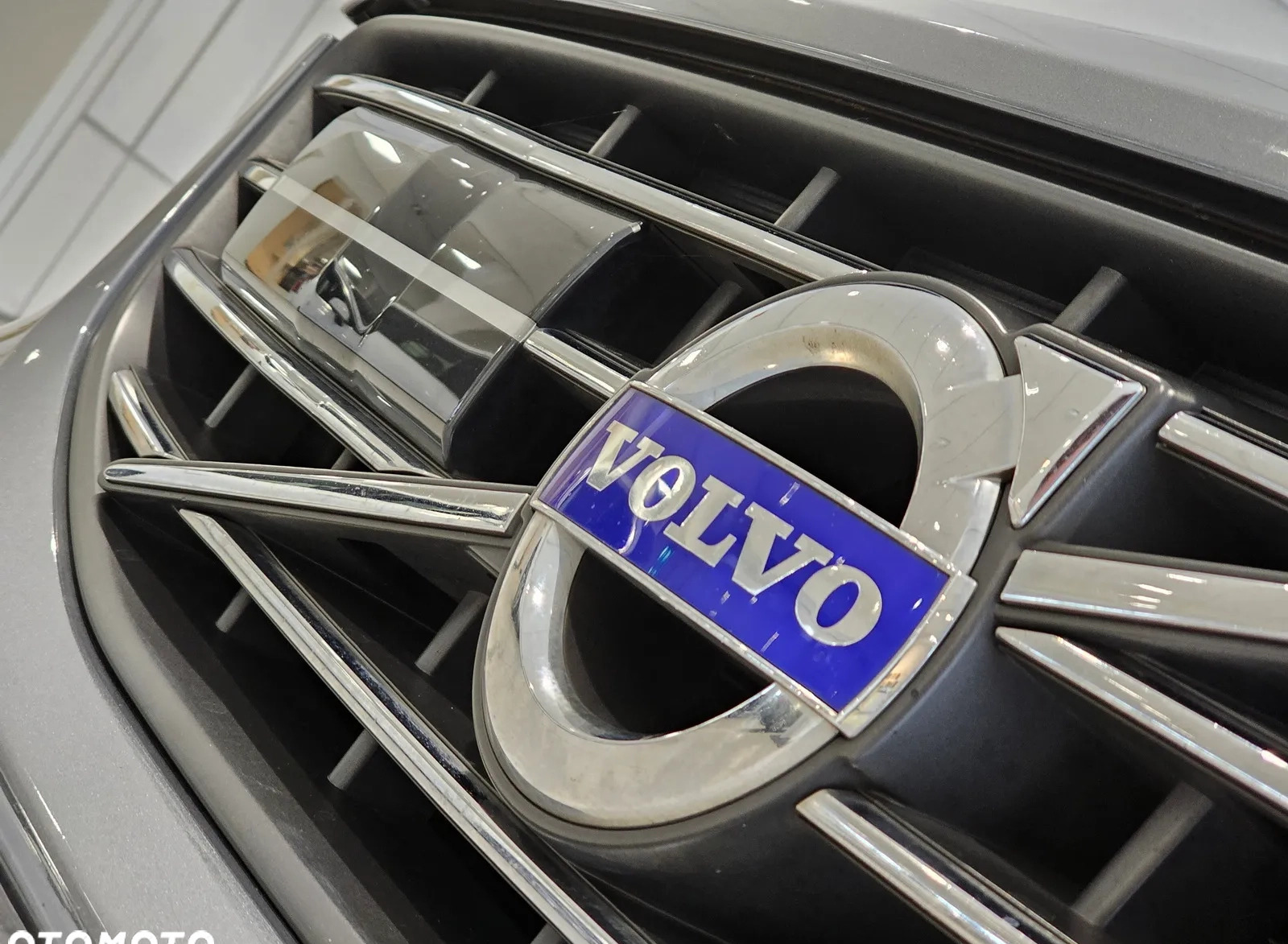 Volvo XC 60 cena 135900 przebieg: 156000, rok produkcji 2017 z Stryków małe 466